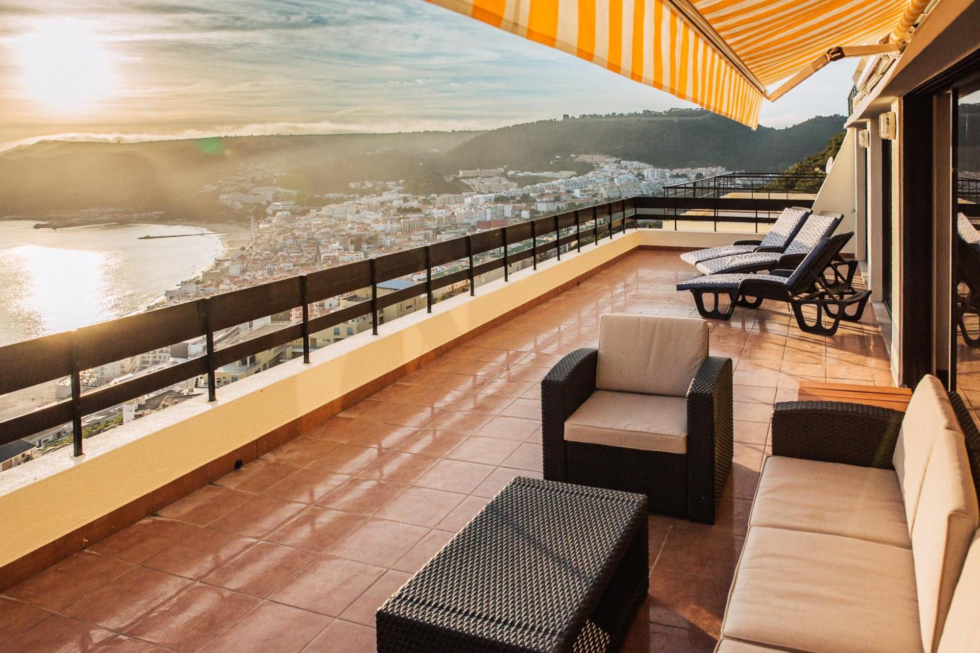 Apartment With A Stunning View Over Sesimbra Exterior photo